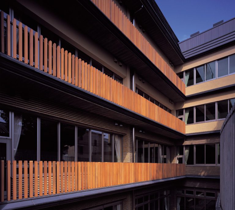 京都市立下京中学校
