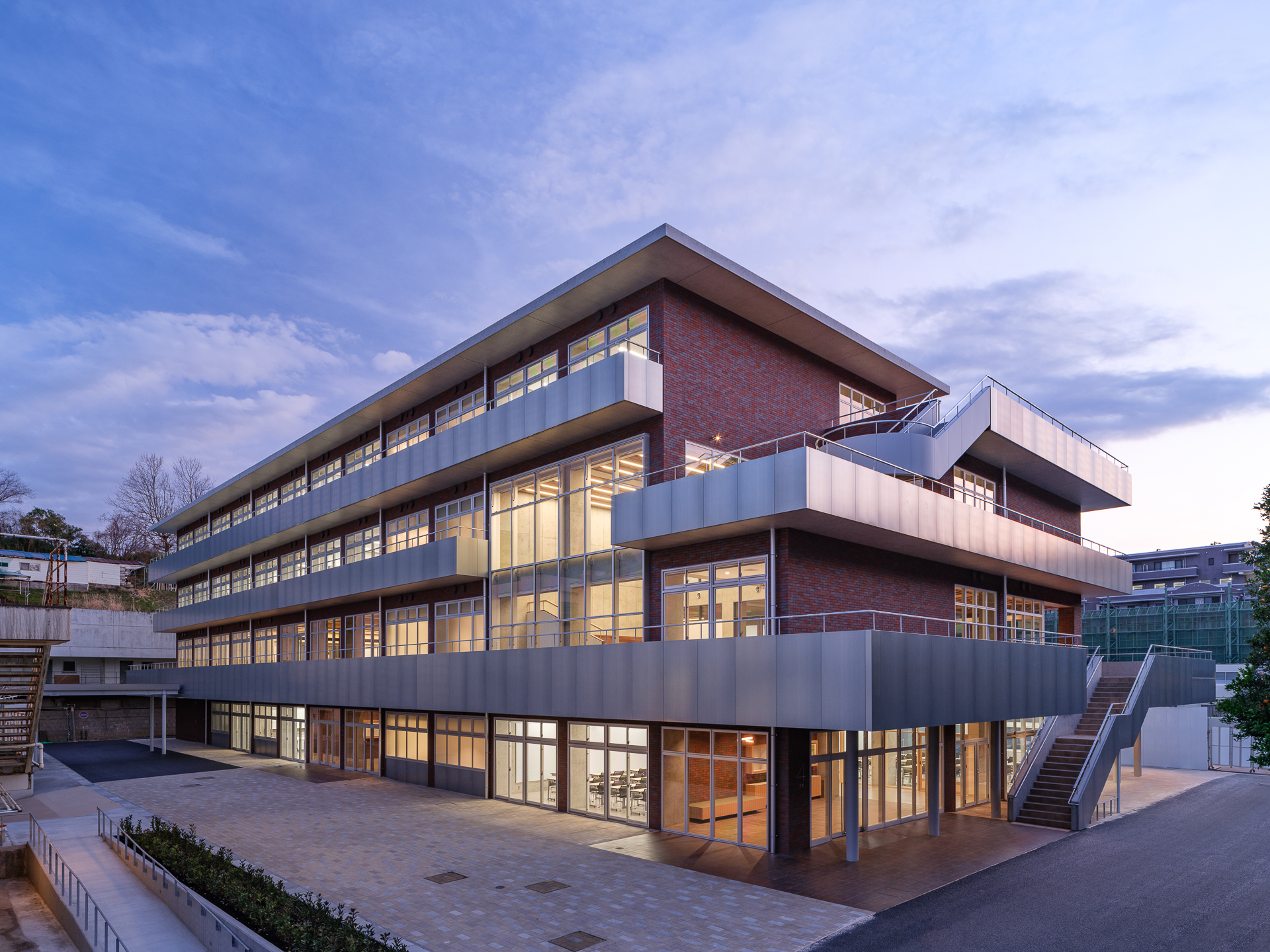 横浜高等学校　4号館新築