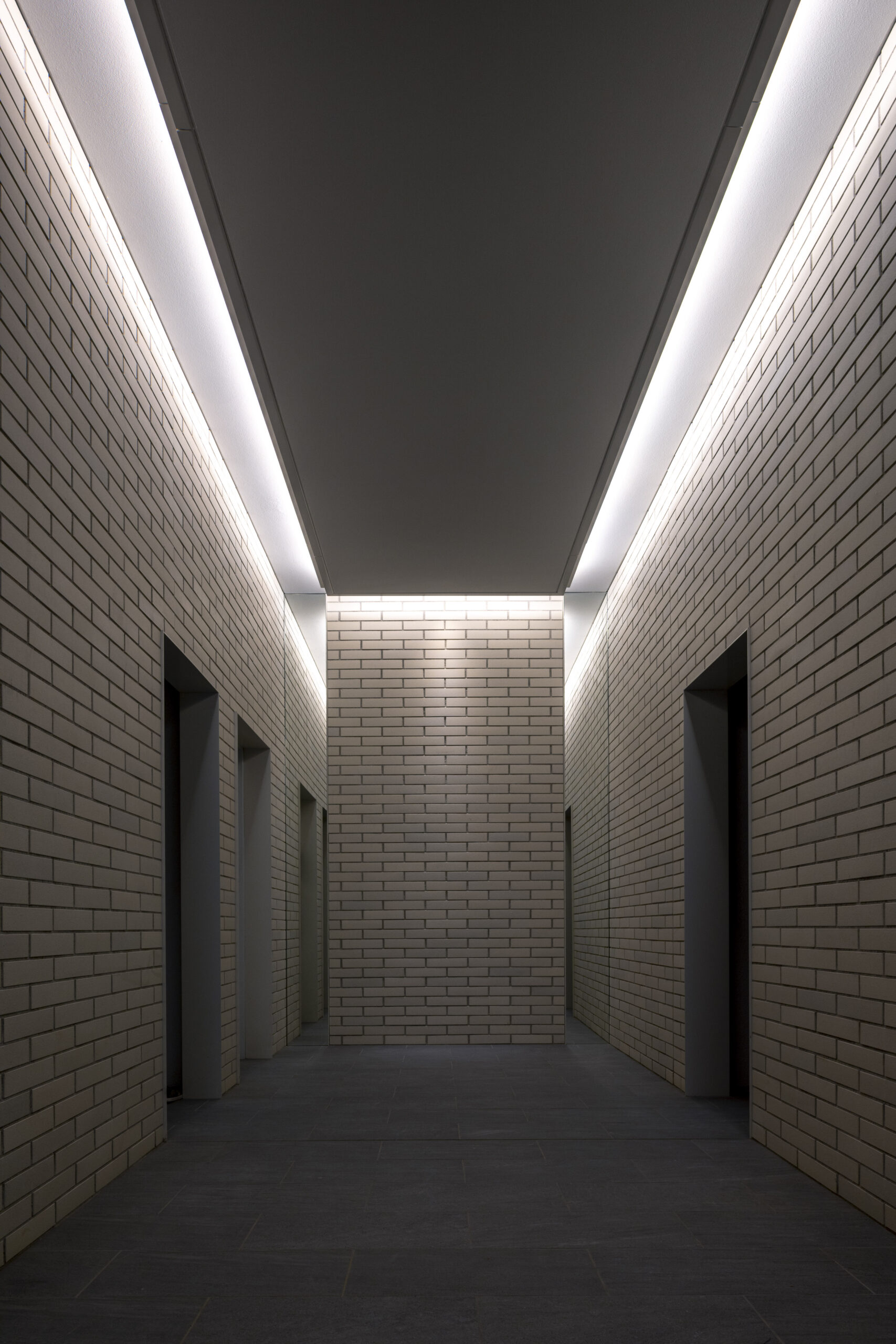 WEB_12 エントランス-2